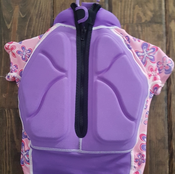 Swim float suit - Picture 3 of 3